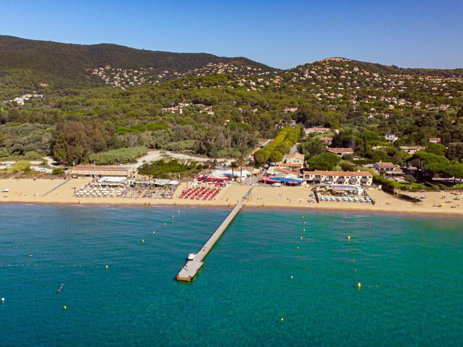 Appartement Residence Santa Barbara Avec Piscine Et A 750M De La Plage Cavalaire-sur-Mer Exterior photo